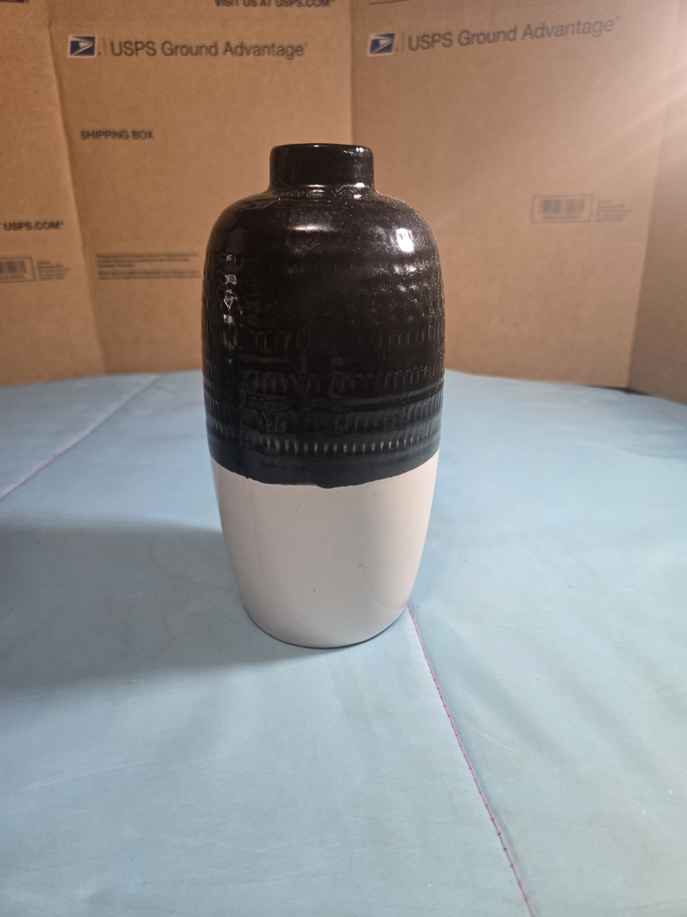Farmhouse Black And Cream Textured 9in Tall Vase New